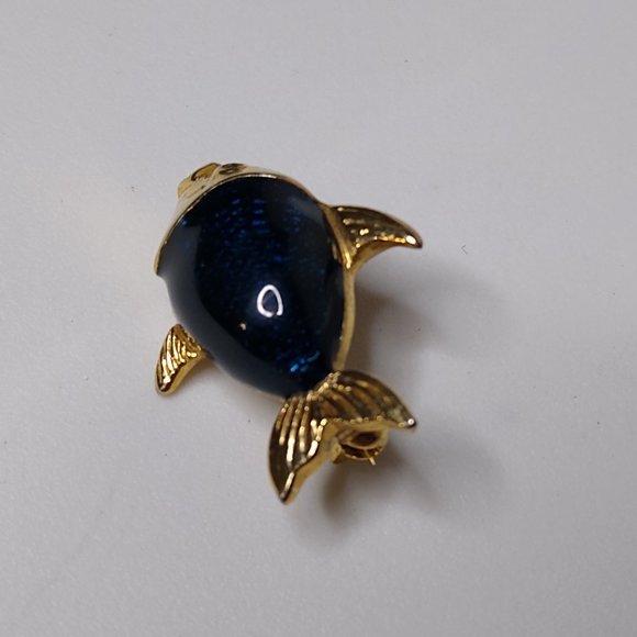 Vintage Small Blue Fish Brooch - Picture 5 of 12